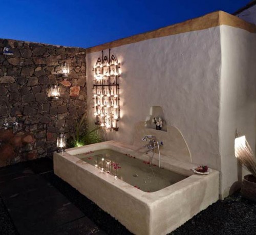 Outdoor Bath