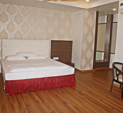 Spacious Room Spacious Room