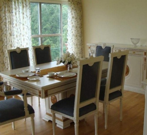 Dining Dining