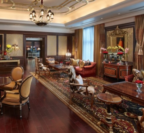 Royal Club Lounge Royal Club Lounge