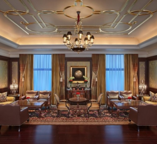 The Royal Club Lounge The Royal Club Lounge