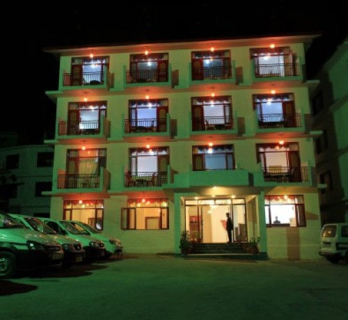 Hotel Chander Palace