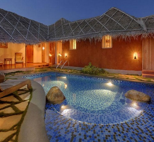 Pool hut courtyard Pool hut courtyard