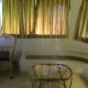 Suite in Cottage: Sofa